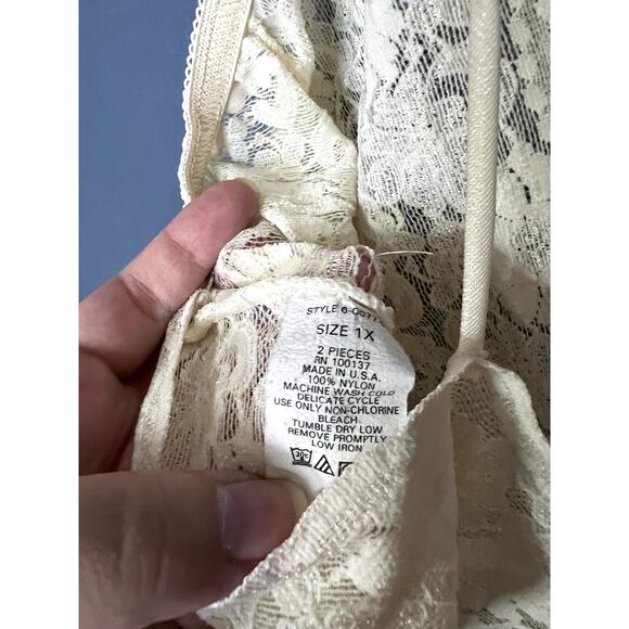Vintage Sheer Bust Slip Dress Size 1x Rosette Feminine Delicate Nightie - Picture 7 of 9